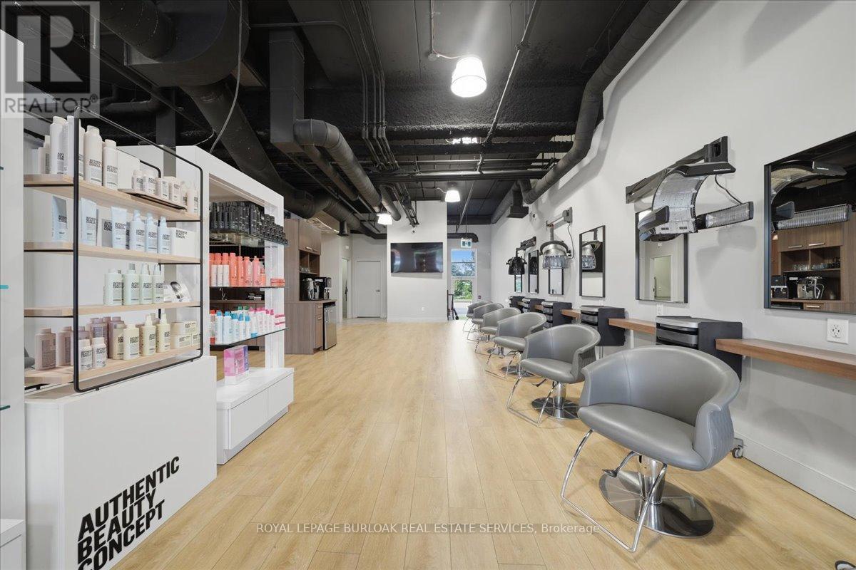 9 - 515 Dundas Street W Property Photo 12