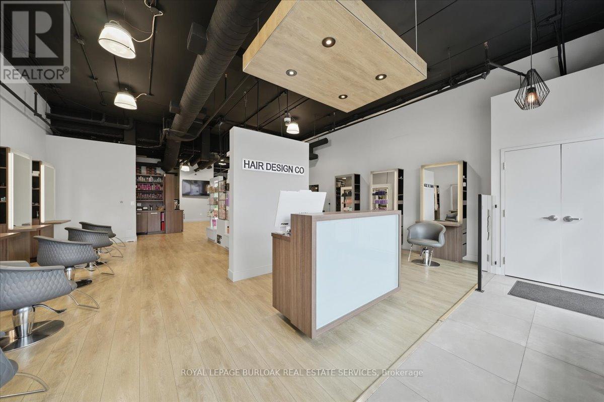 9 - 515 Dundas Street W Property Photo 15