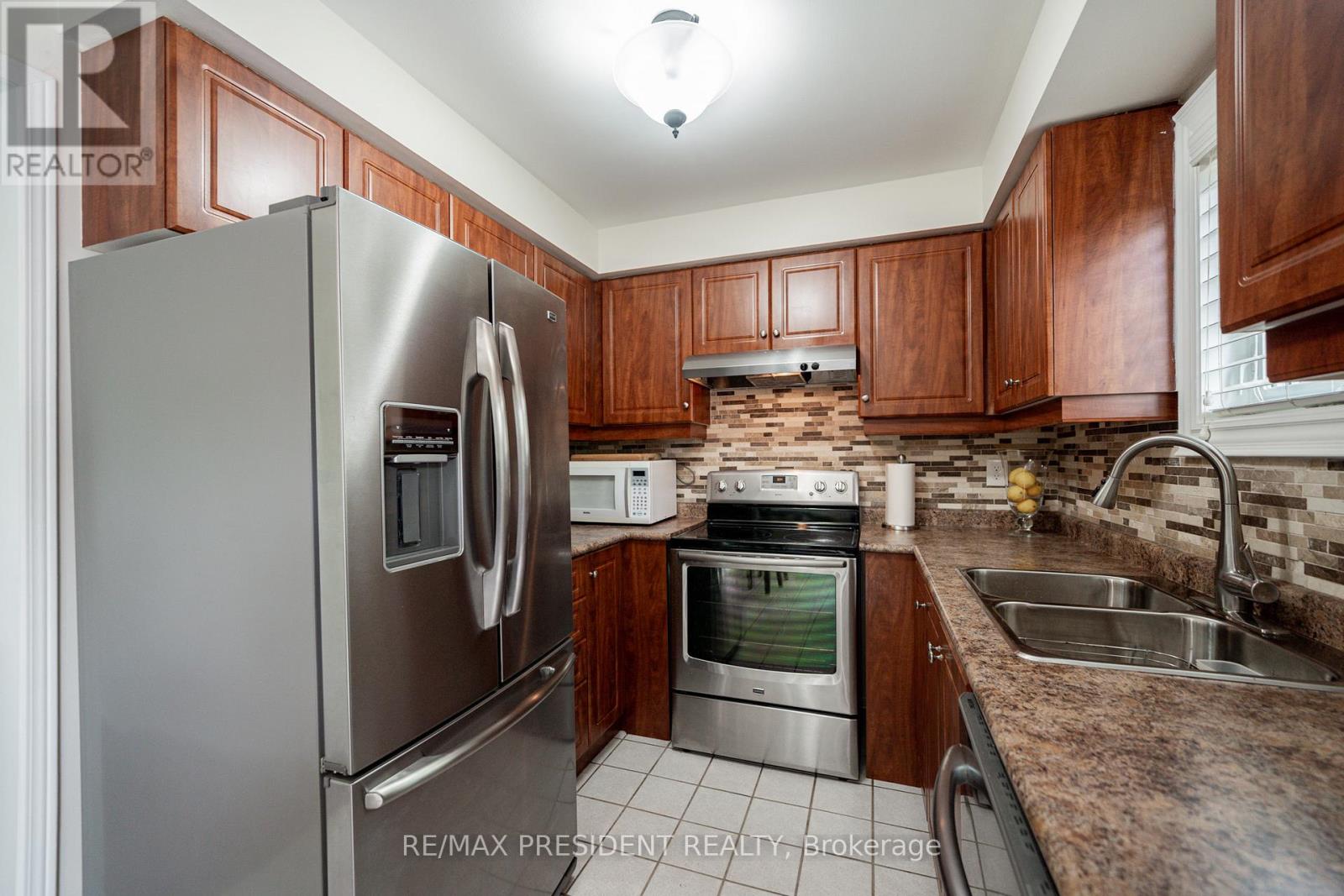 2 Banner Road Property Photo 20