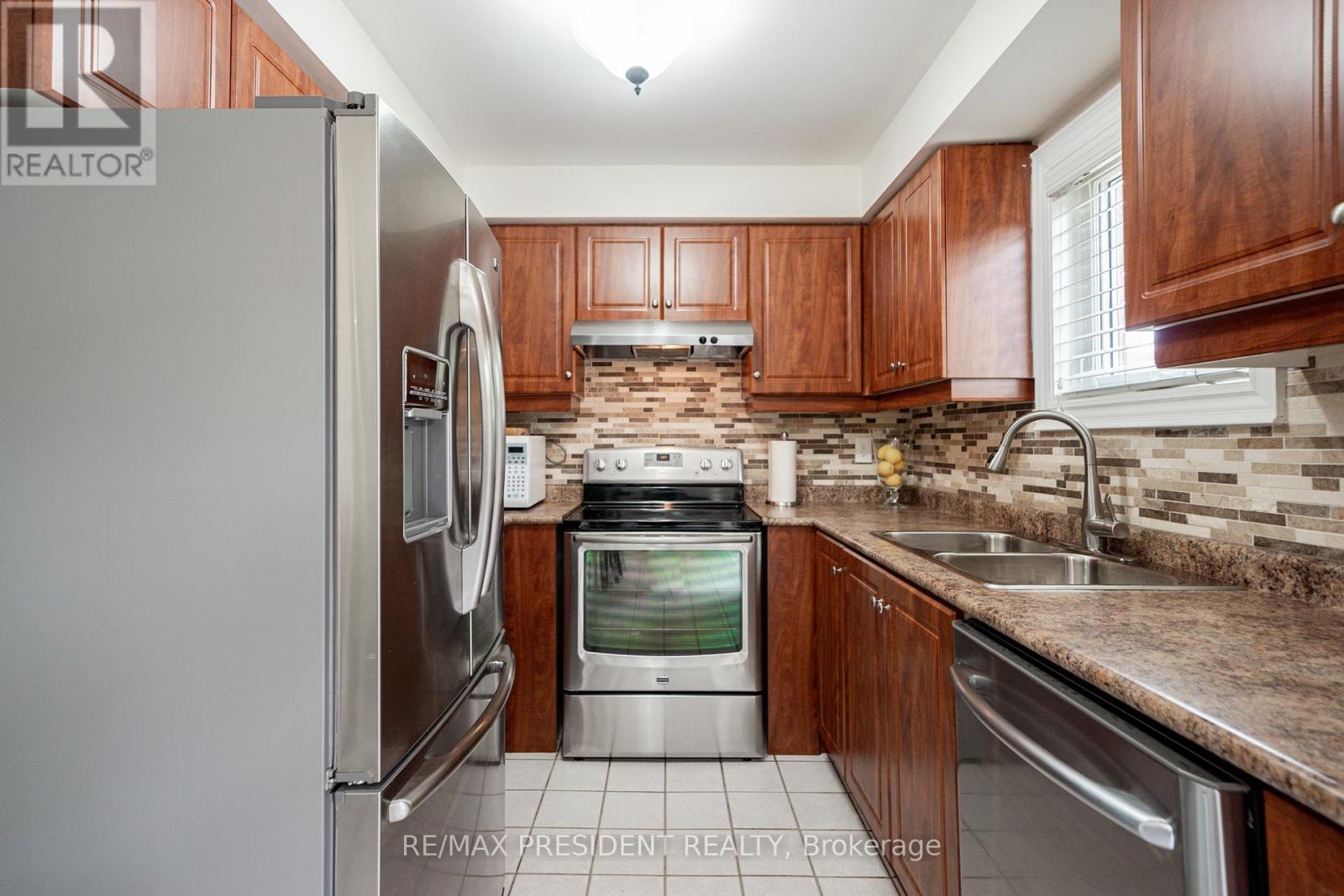 2 Banner Road Property Photo 21