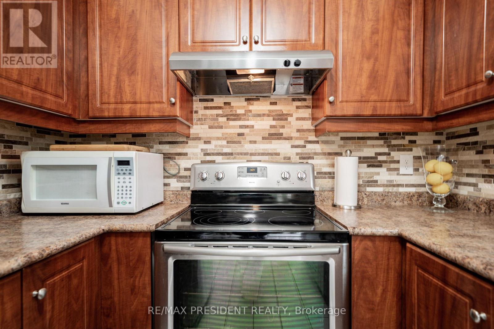 2 Banner Road Property Photo 24