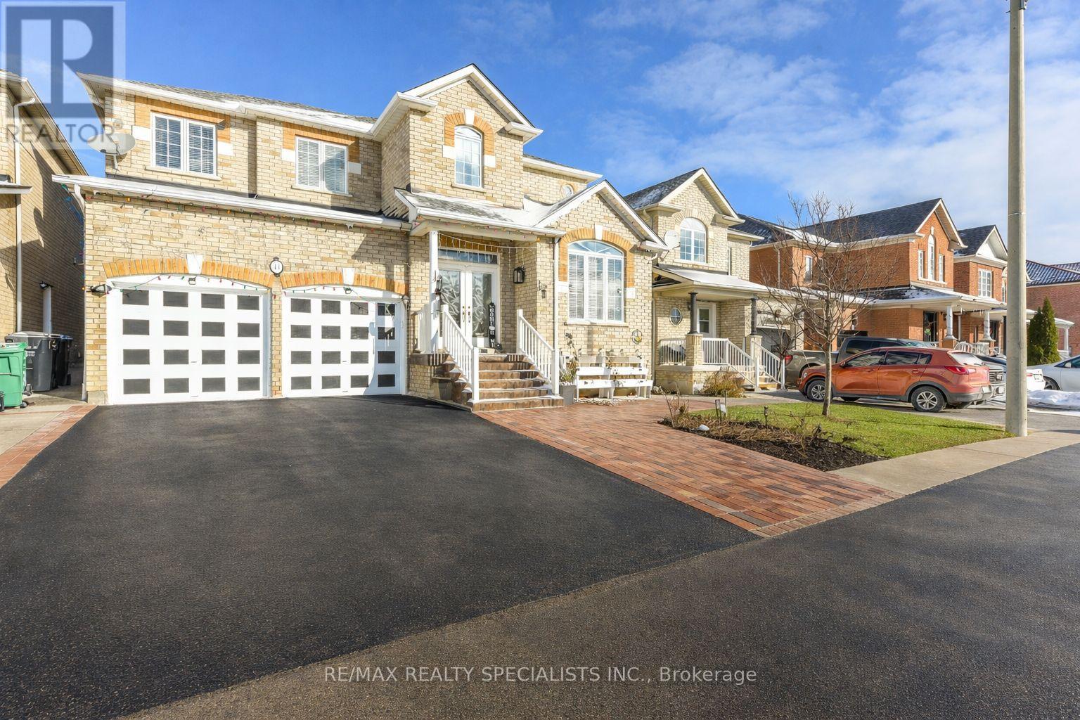 41 Madronna Gardens Property Photo 2