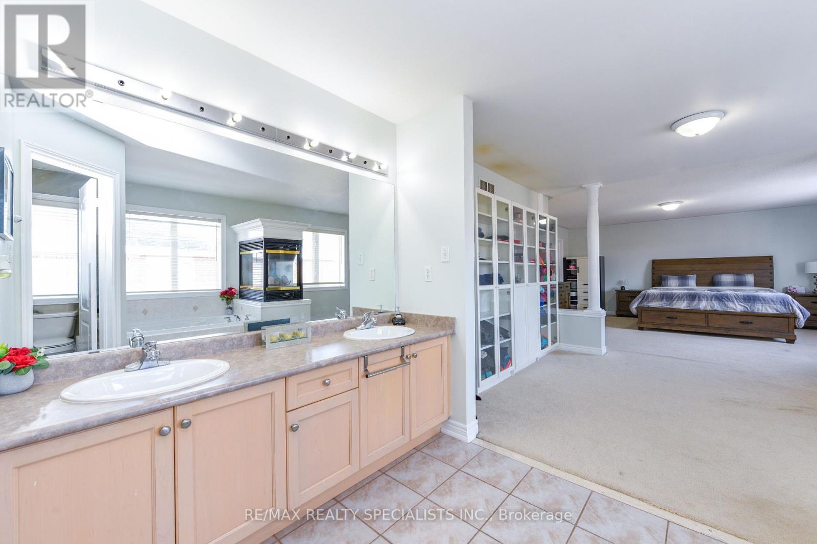 41 Madronna Gardens Property Photo 27