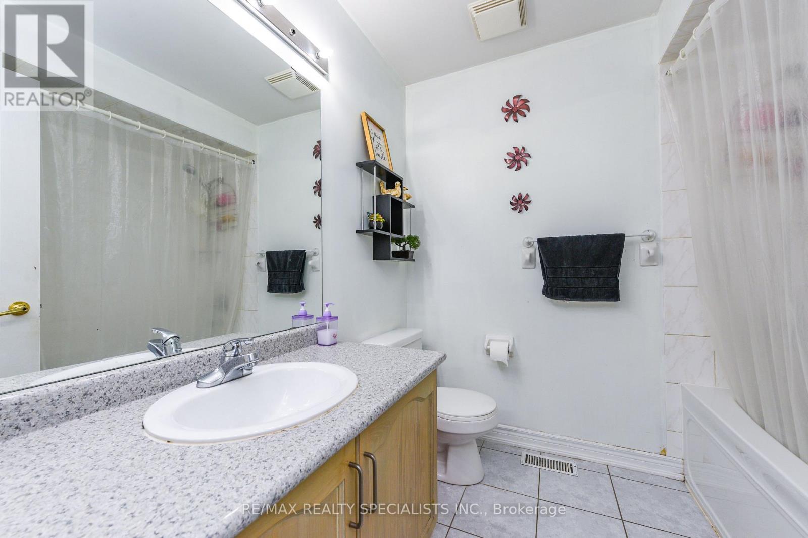 41 Madronna Gardens Property Photo 37