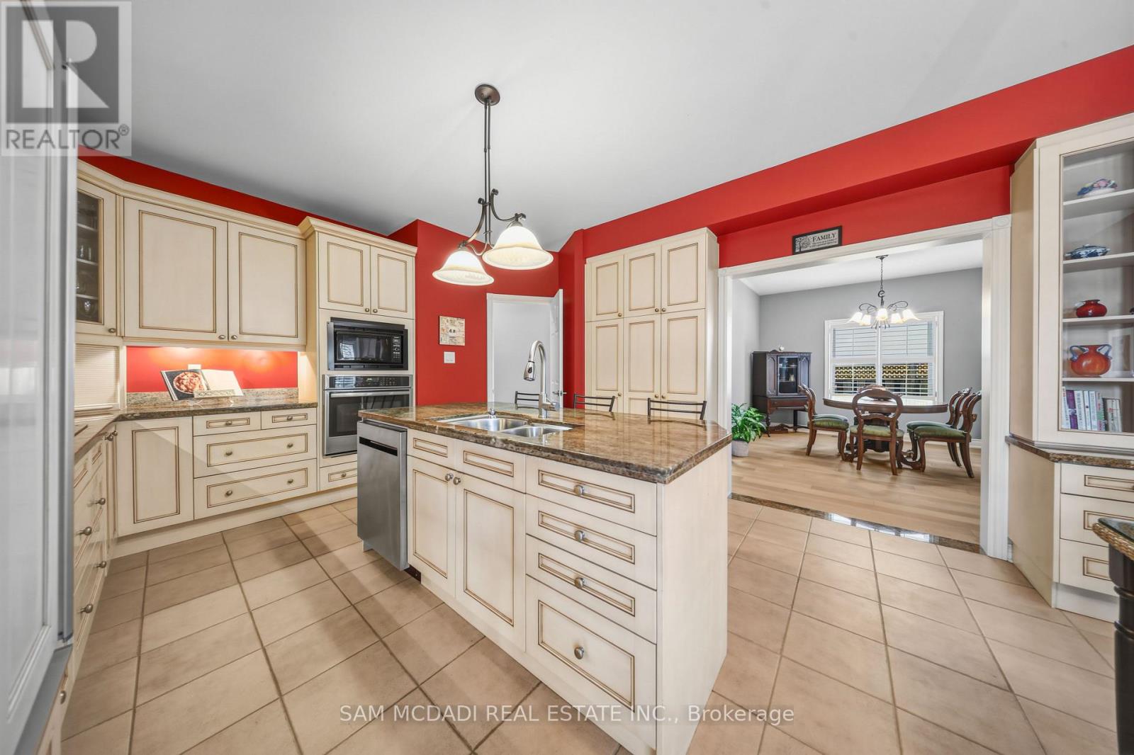 5519 Windy Hill Court Property Photo 7