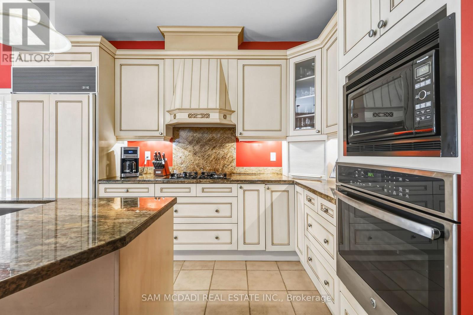 5519 Windy Hill Court Property Photo 8