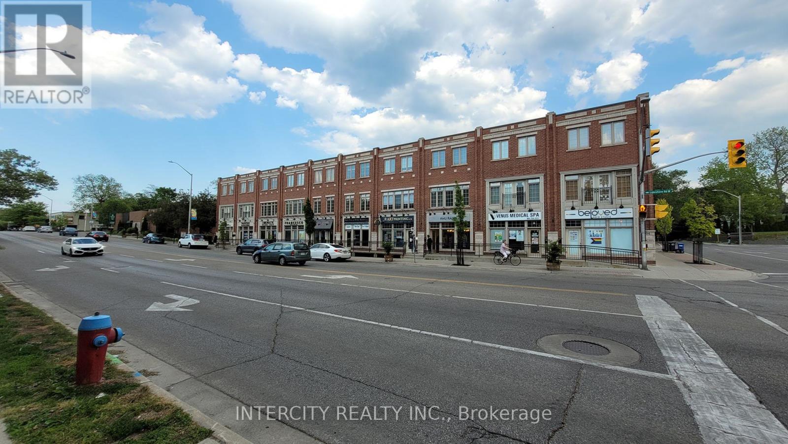 86 Lakeshore Road W Property Photo 5