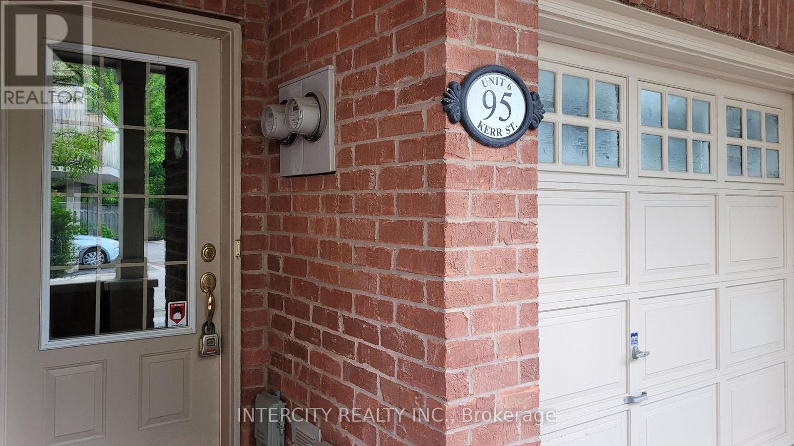 86 Lakeshore Road W Property Photo 8