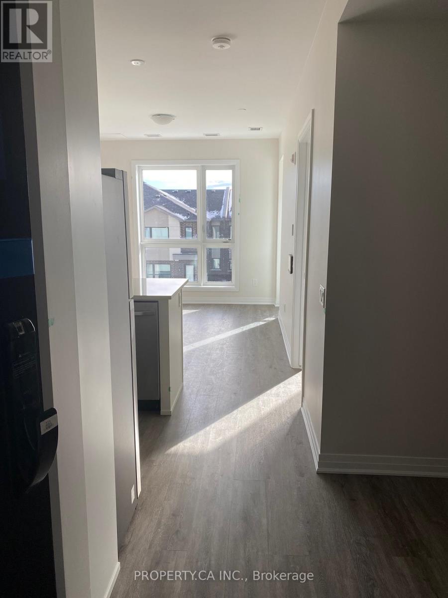 321 - 470 Gordon Krantz Avenue Property Photo 3