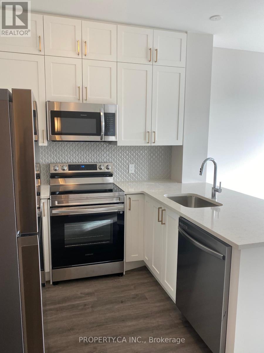321 - 470 Gordon Krantz Avenue Property Photo 4
