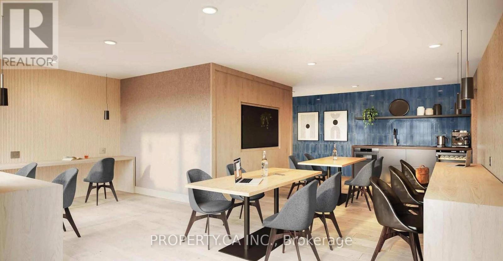 321 - 470 Gordon Krantz Avenue Property Photo 20
