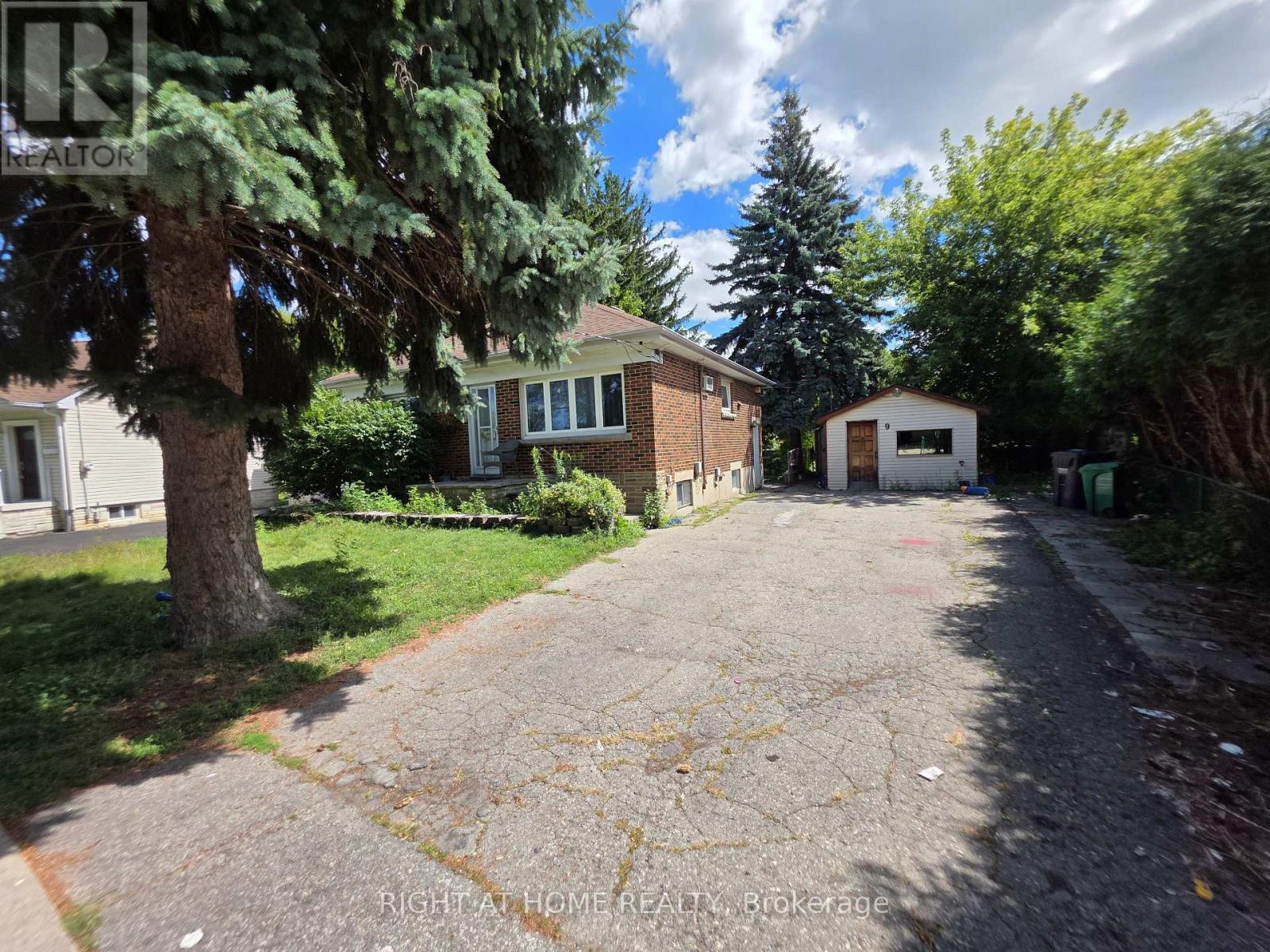 9 ROGERS ROAD Property Photo 1