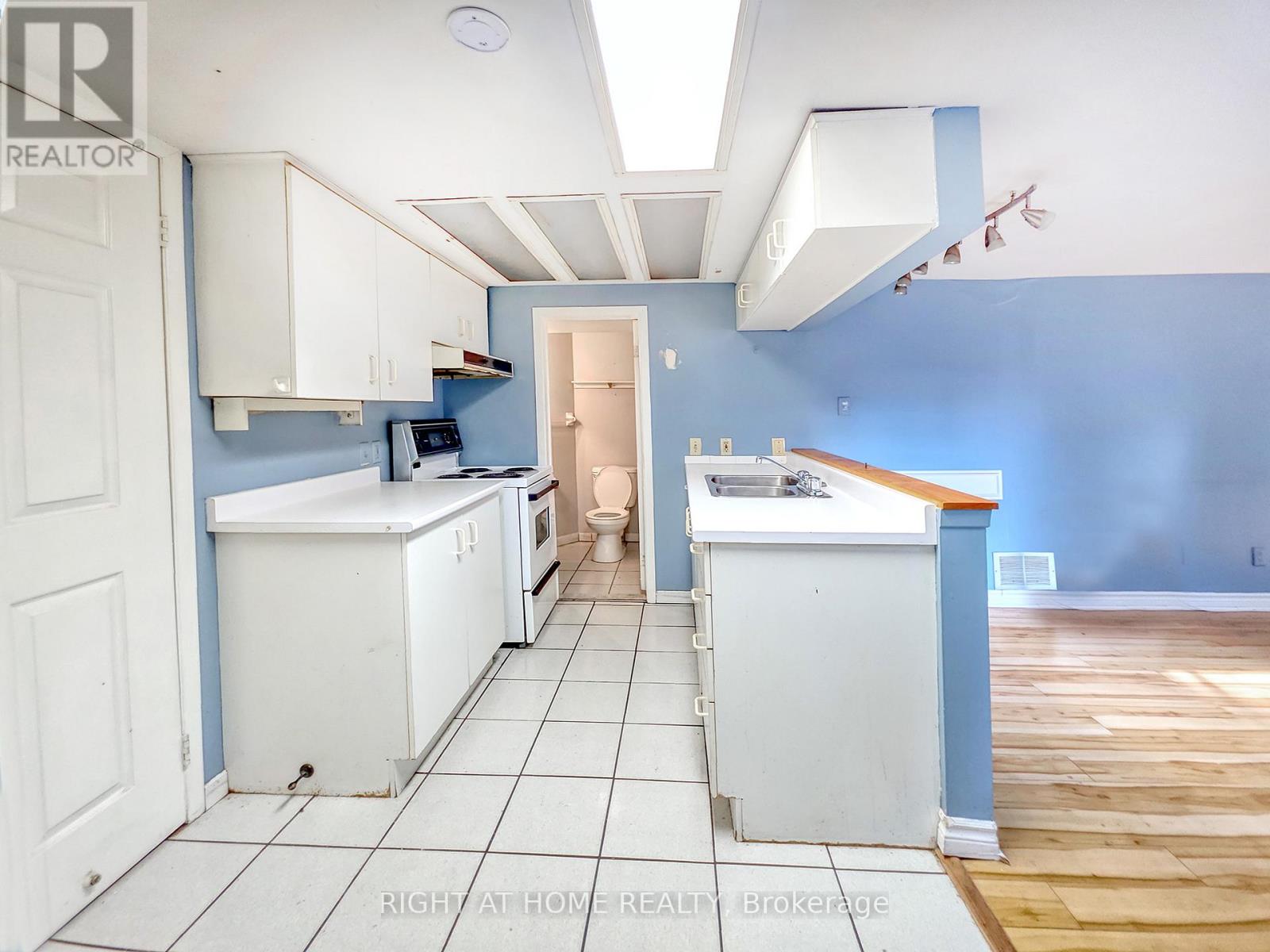 9 Rogers Road Property Photo 12