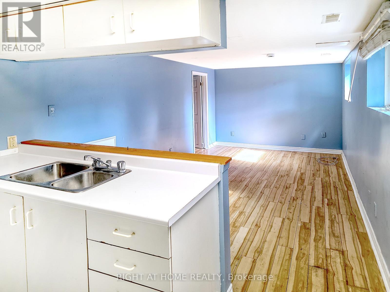 9 Rogers Road Property Photo 13