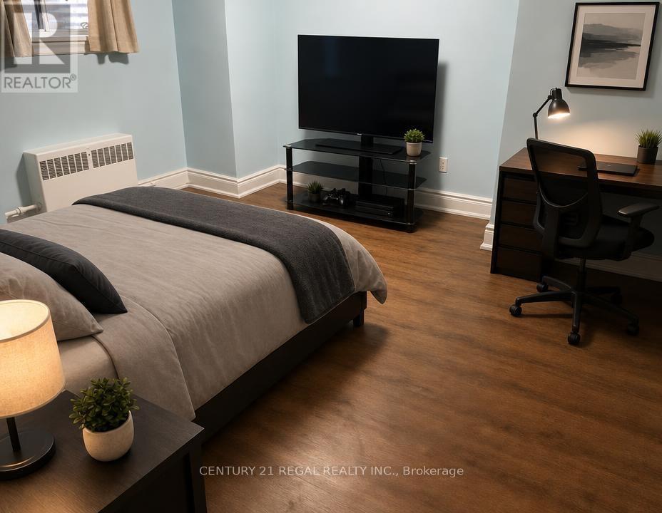 2640 Lake Shore Boulevard W Property Photo 2