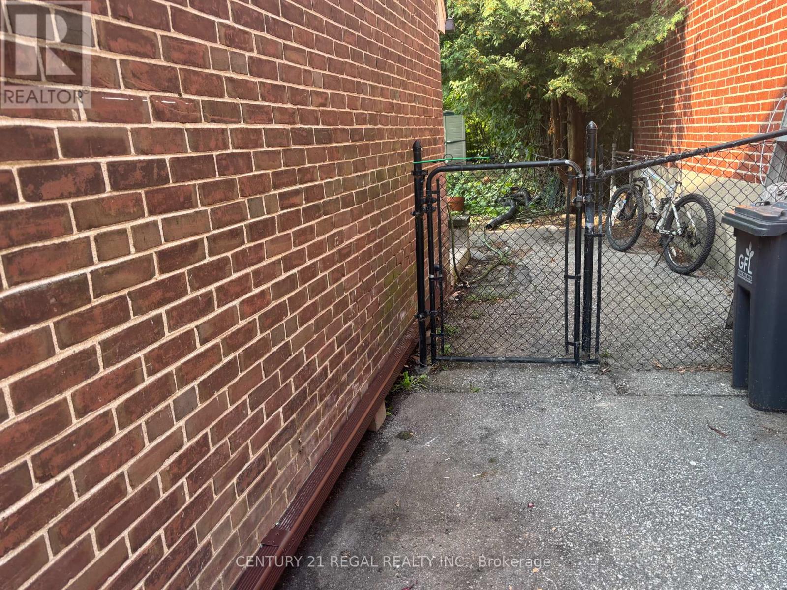2640 Lake Shore Boulevard W Property Photo 7