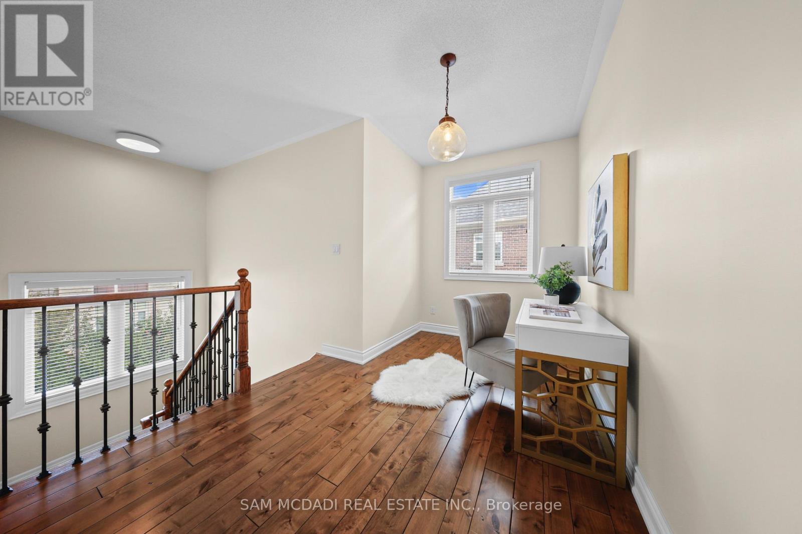 950 Fredonia Drive Property Photo 39