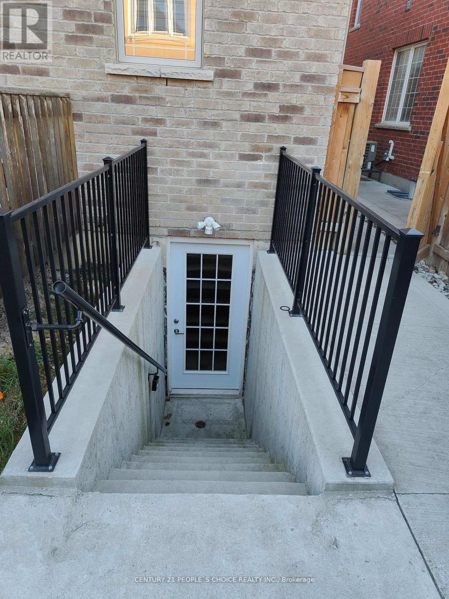 8 Chiming Road Property Photo 14