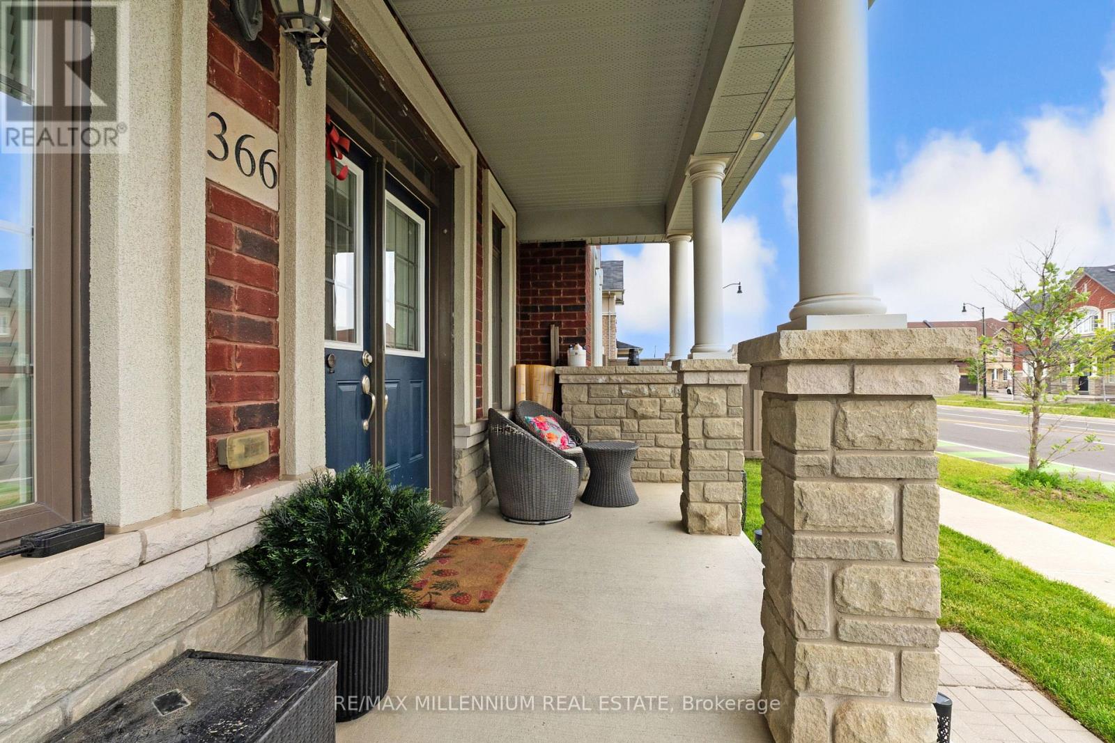 366 Remembrance Road Property Photo 6