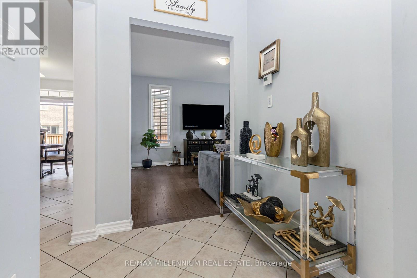 366 Remembrance Road Property Photo 15