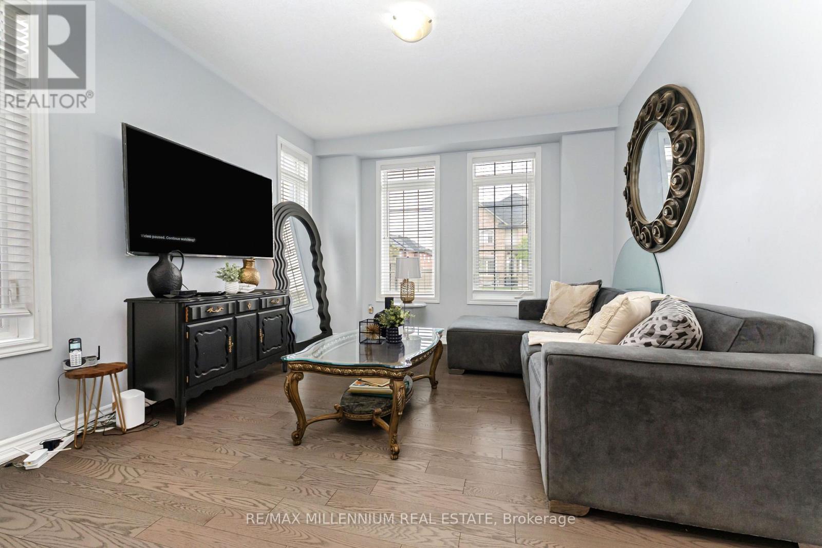 366 Remembrance Road Property Photo 17