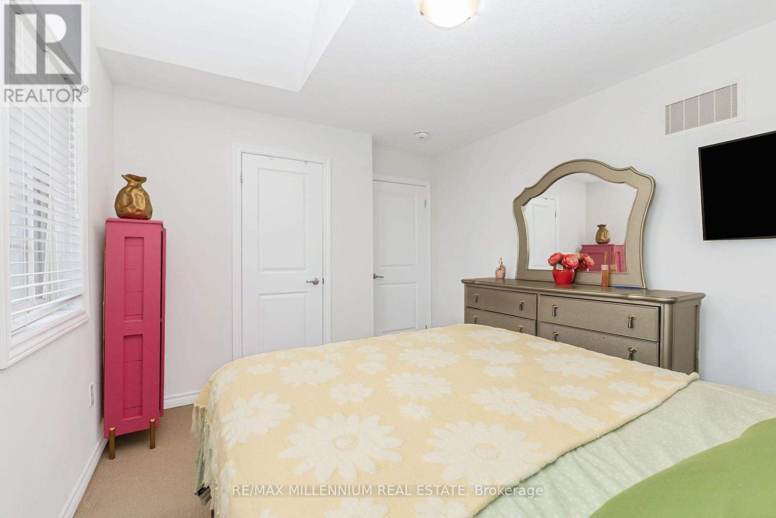 366 Remembrance Road Property Photo 31