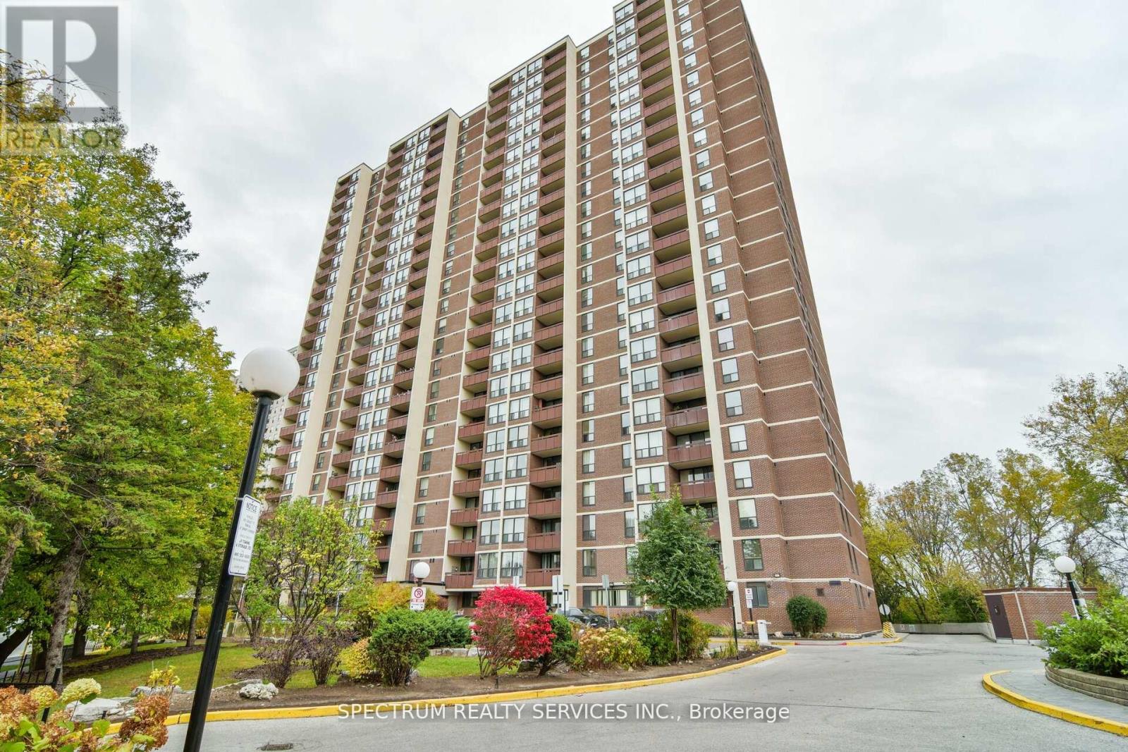1210 - 85 Emmett Avenue Property Photo 2