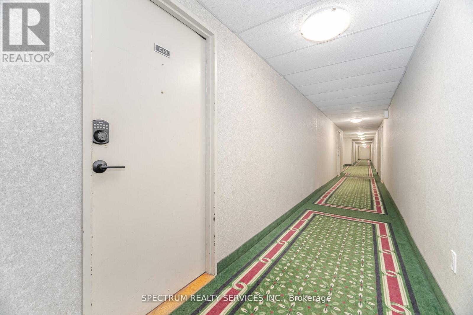 1210 - 85 Emmett Avenue Property Photo 7