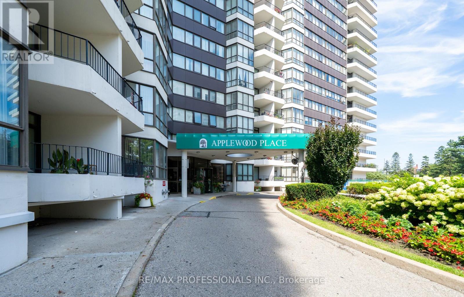 1204 - 1333 Bloor Street Property Photo 1