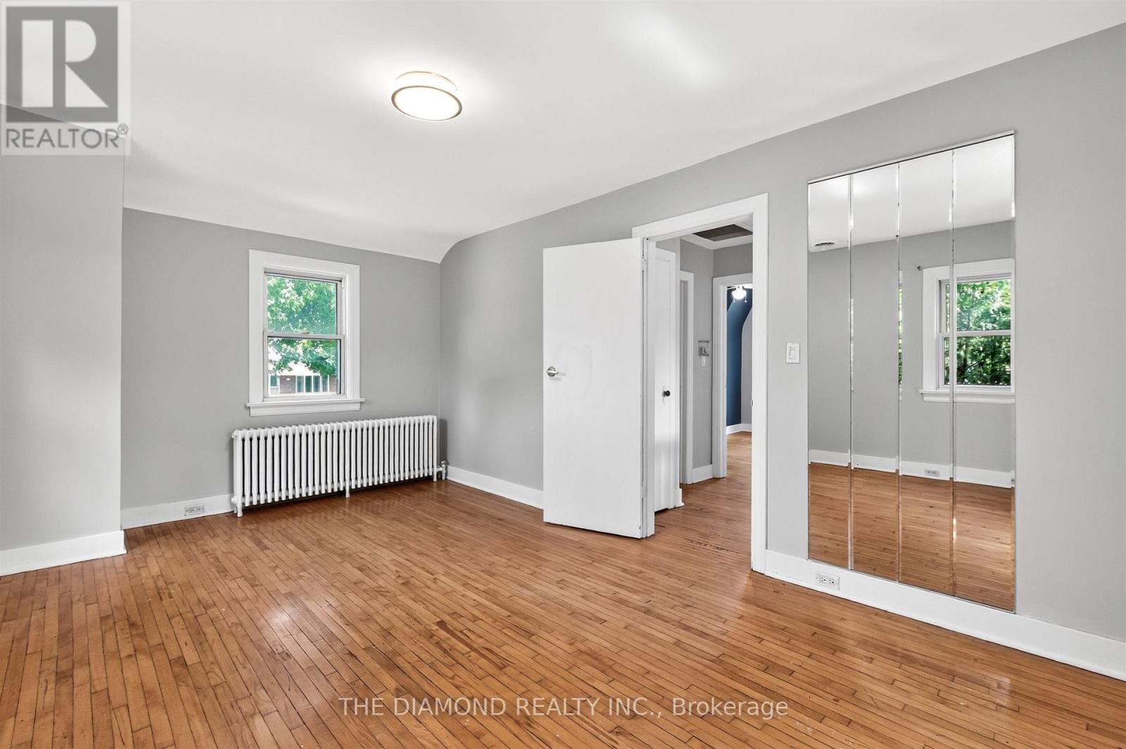 3925 Bloor Street W Property Photo 15
