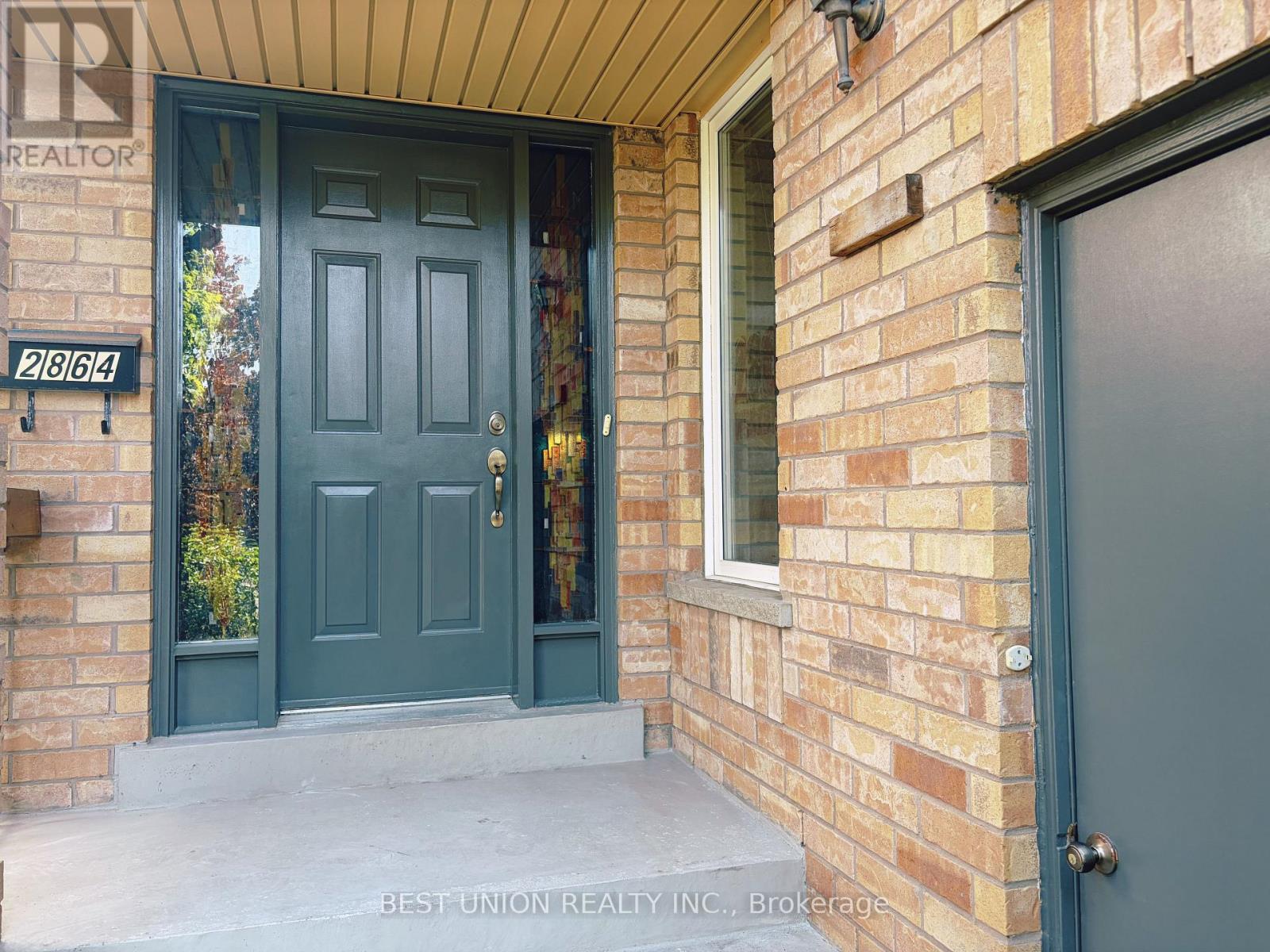 2864 WESTBURY COURT Property Photo 1