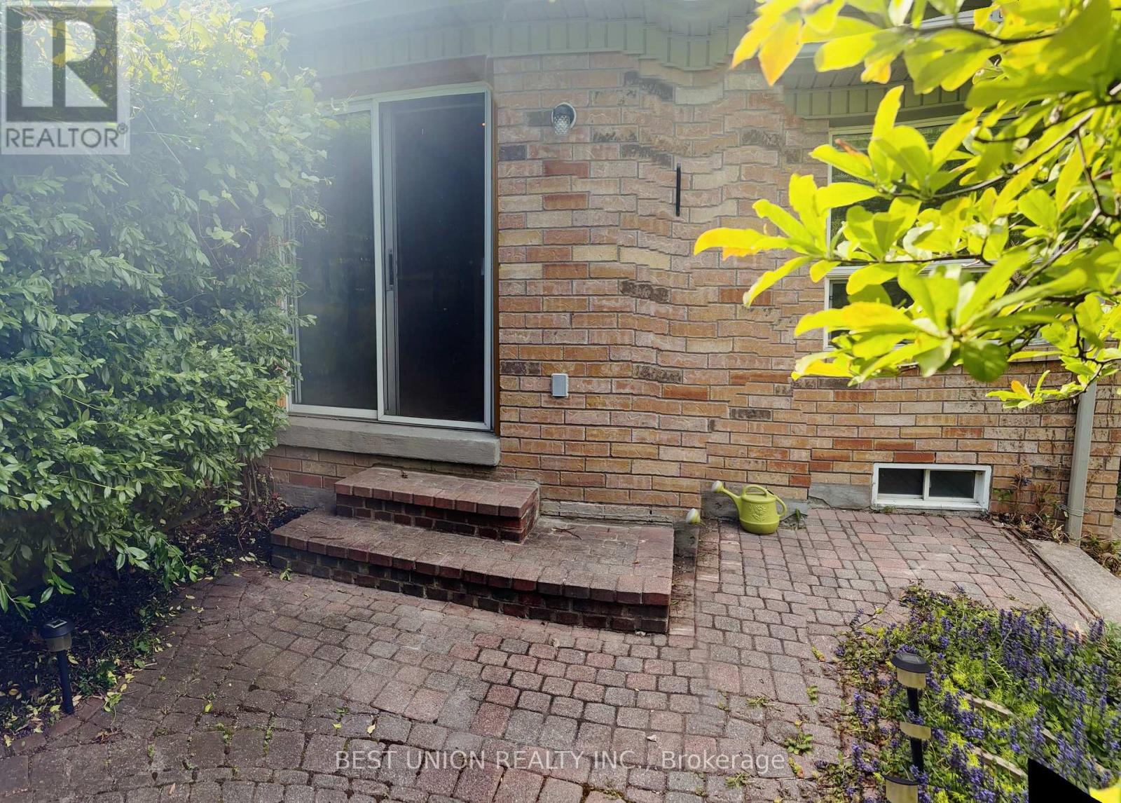 2864 Westbury Court Property Photo 19
