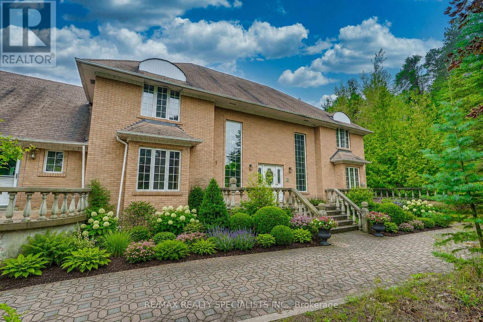 11 Prince Andrew Drive Property Photo 1