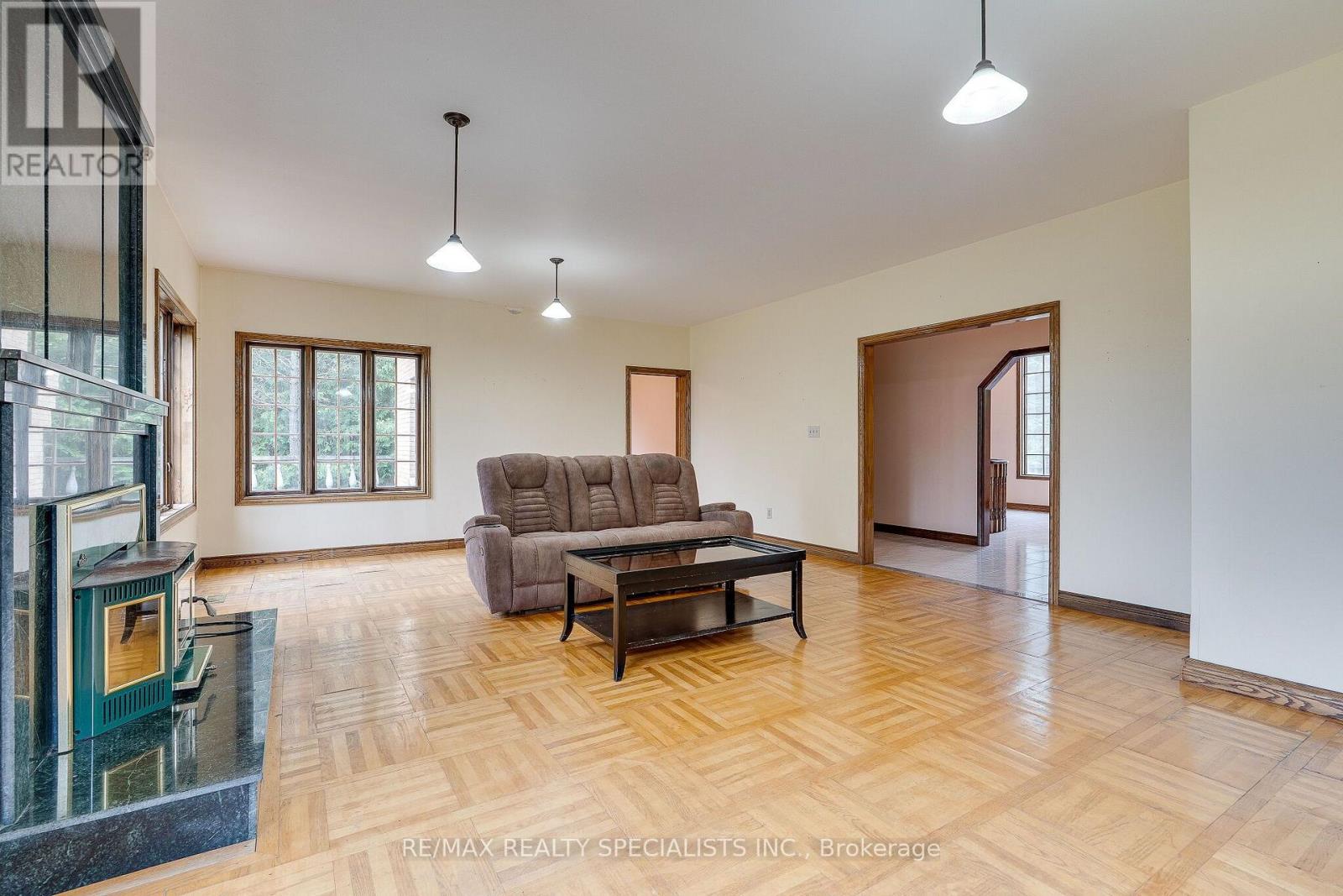11 Prince Andrew Drive Property Photo 9