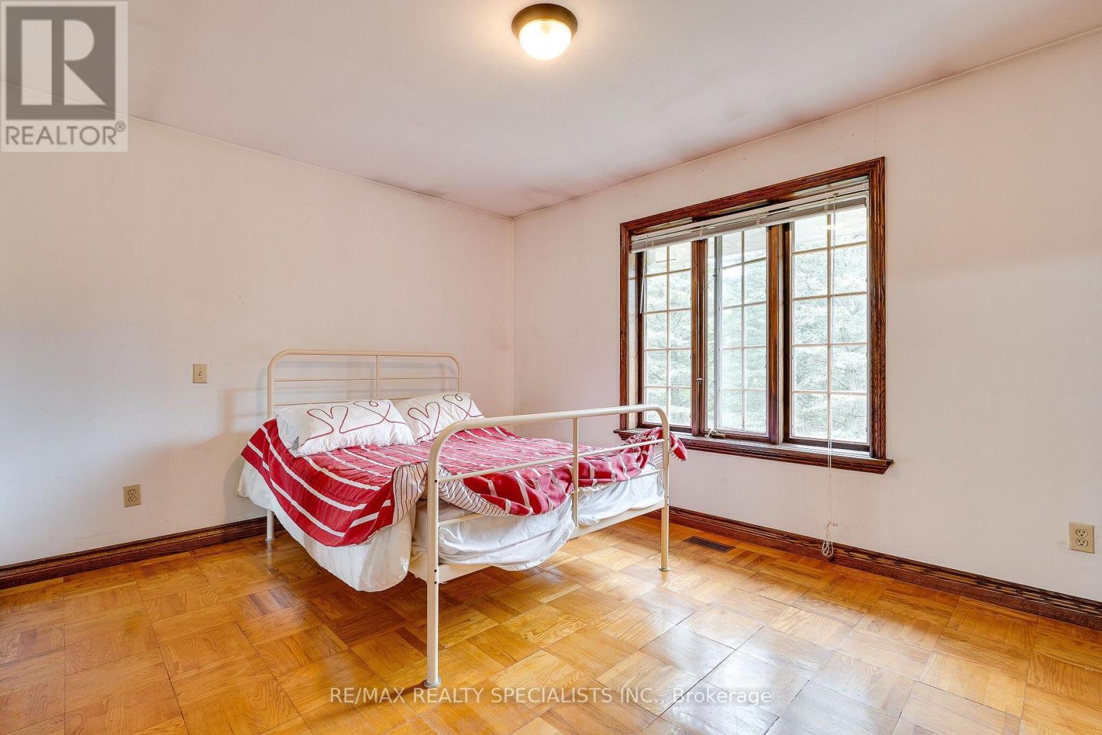 11 Prince Andrew Drive Property Photo 28