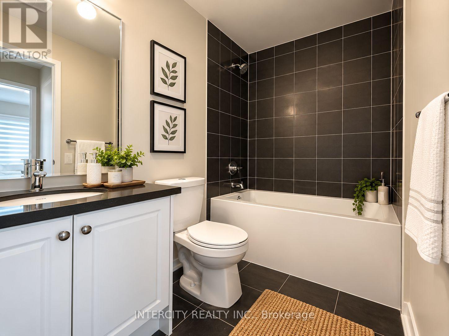 12 Heathrow Lane Property Photo 16