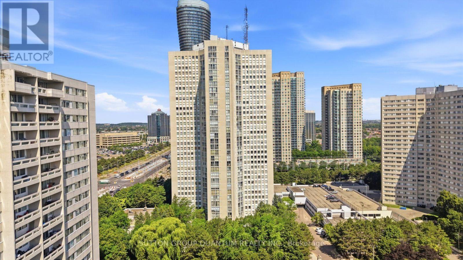 304 - 3650 Kaneff Crescent Property Photo 1