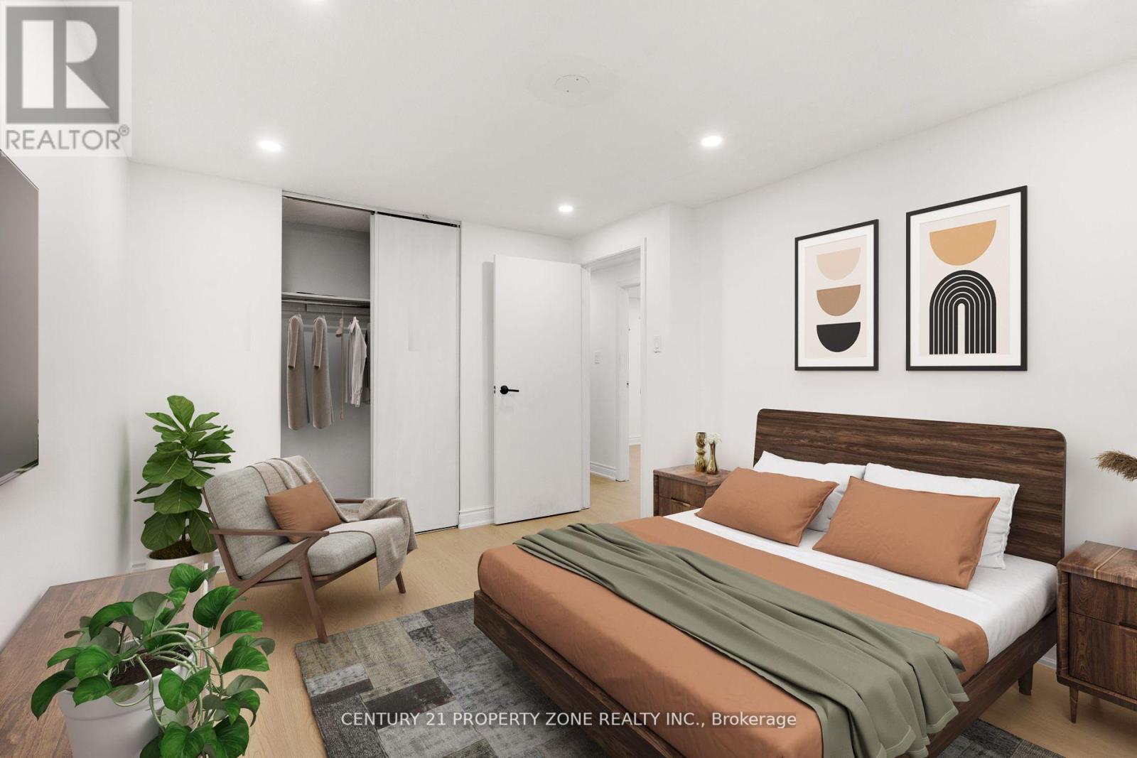 96 Centre Street N Property Photo 5