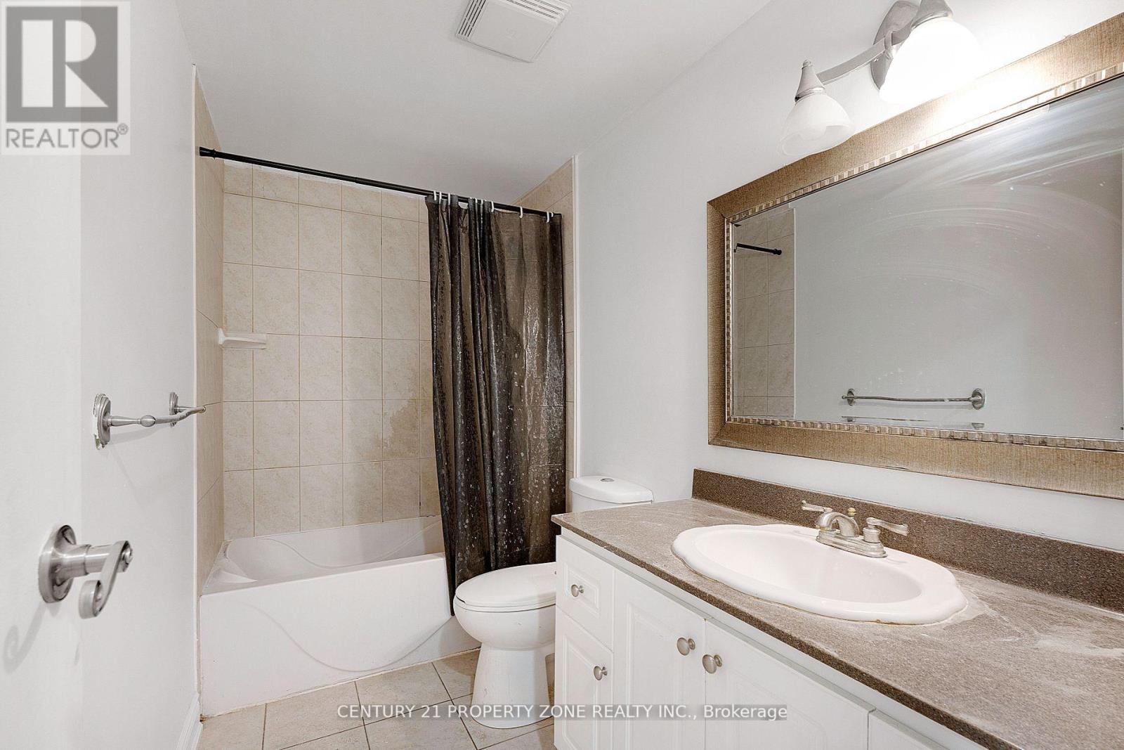 96 Centre Street N Property Photo 11
