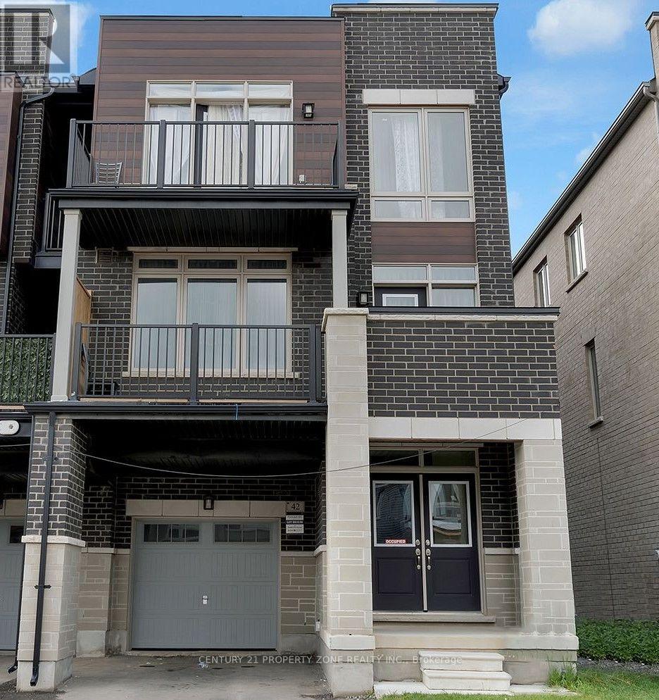 42 DONALD FICHT CRESCENT Property Photo 1
