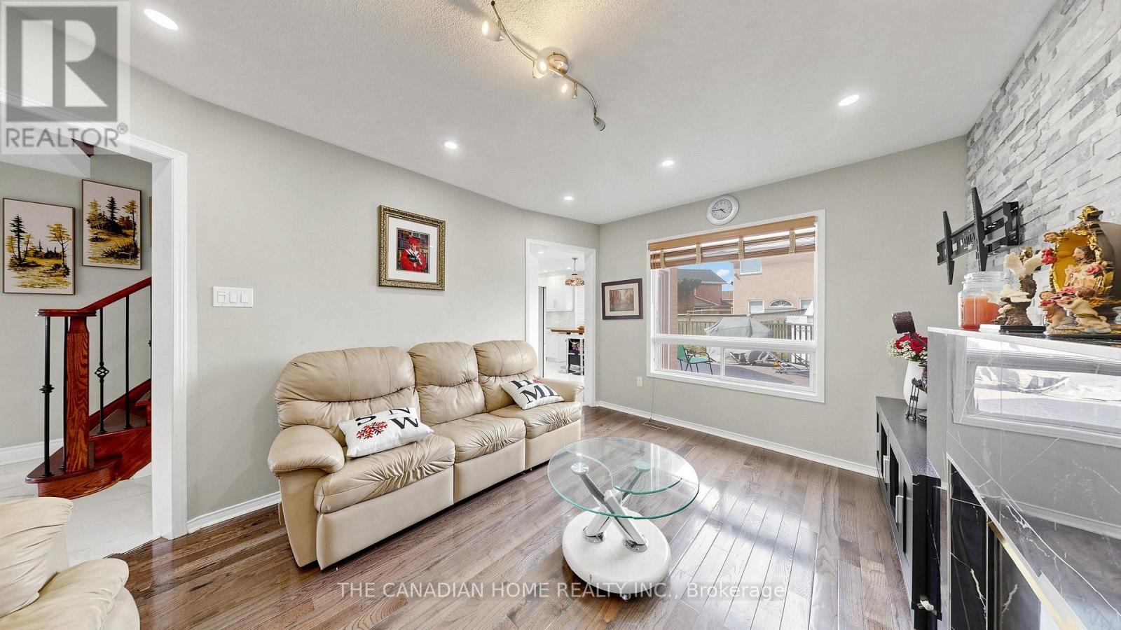 68 Banington Crescent Property Photo 8