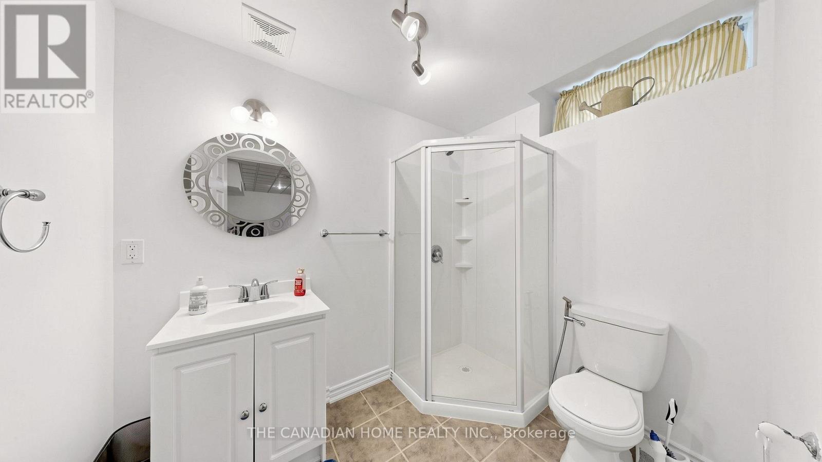 68 Banington Crescent Property Photo 34
