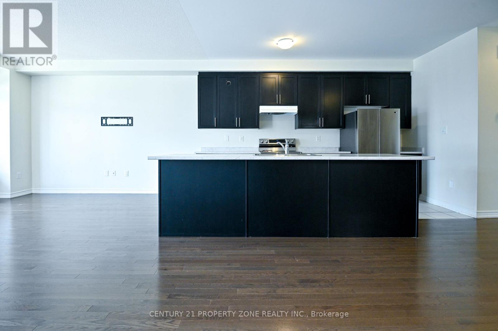 42 Donald Ficht Crescent Property Photo 7