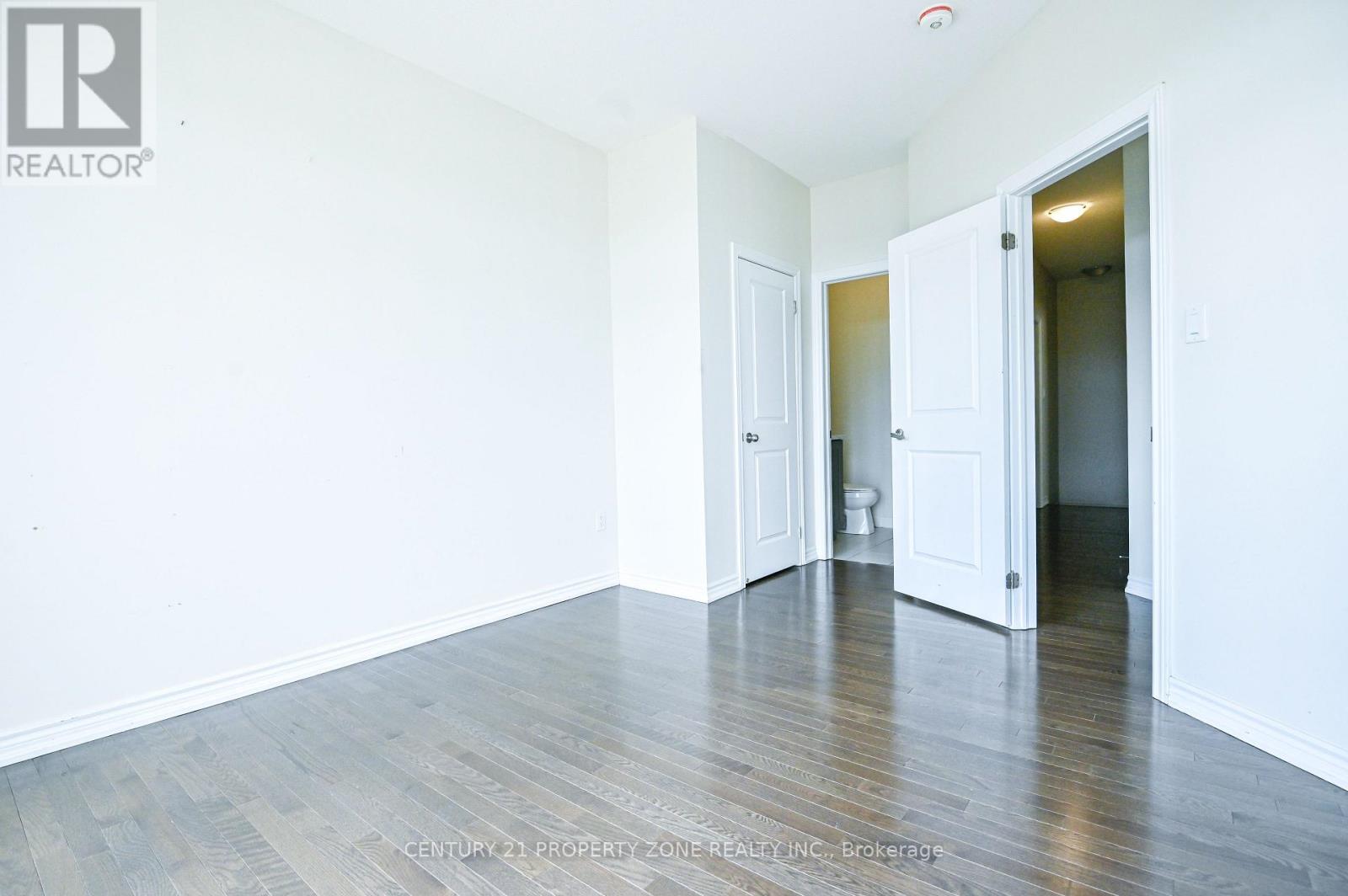 42 Donald Ficht Crescent Property Photo 17