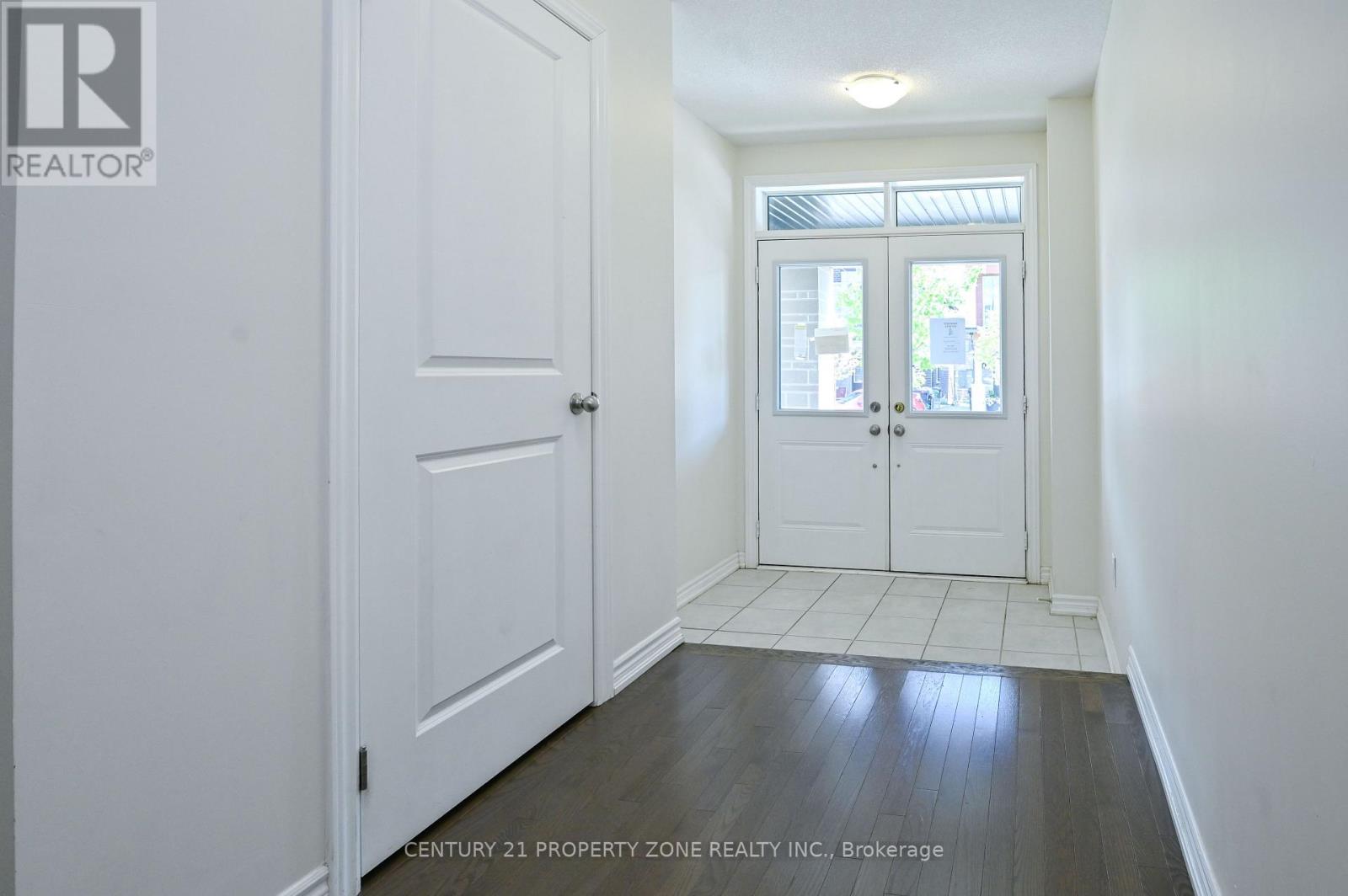 42 Donald Ficht Crescent Property Photo 24