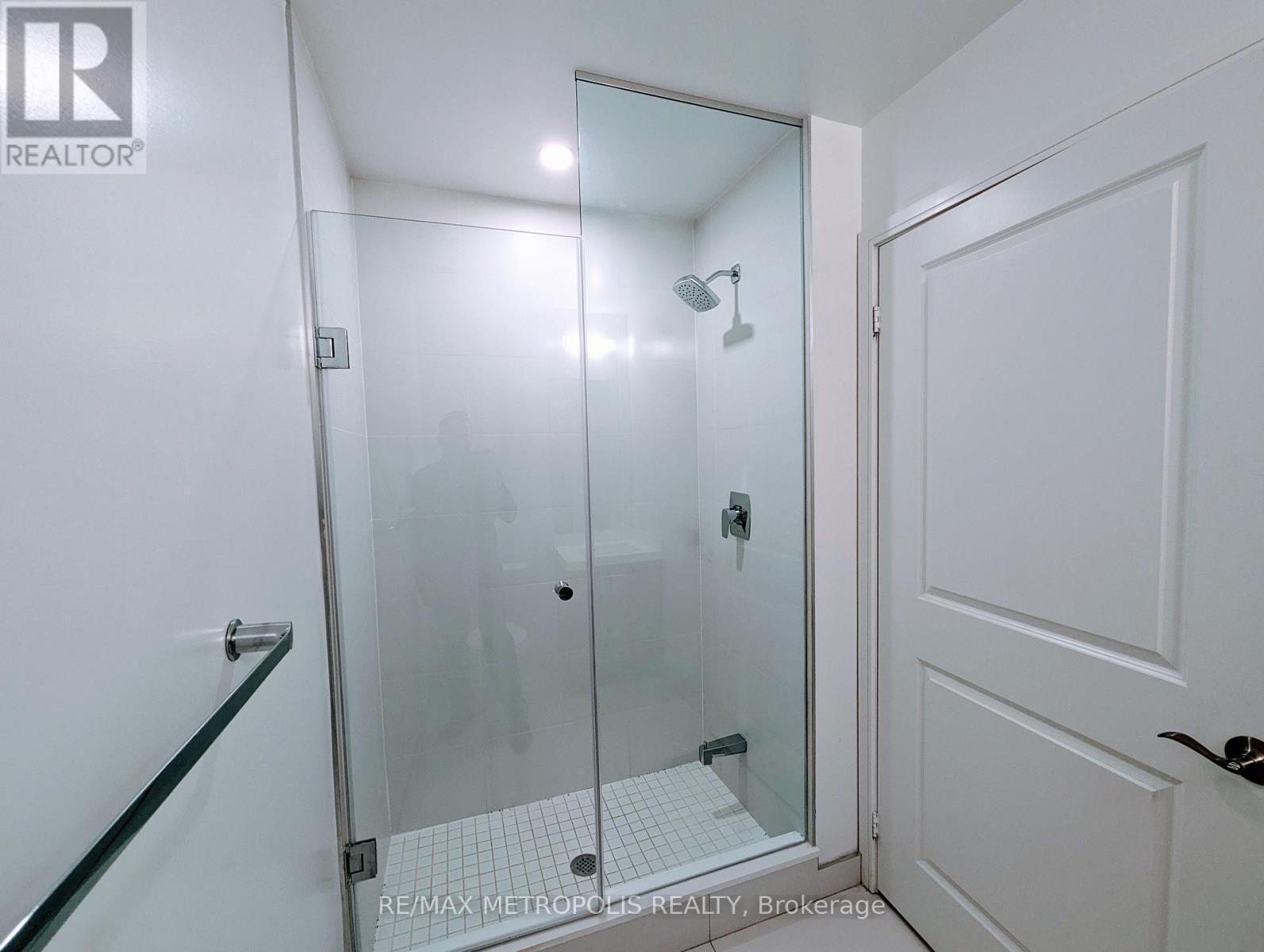 703 - 8 Nahani Way Property Photo 6
