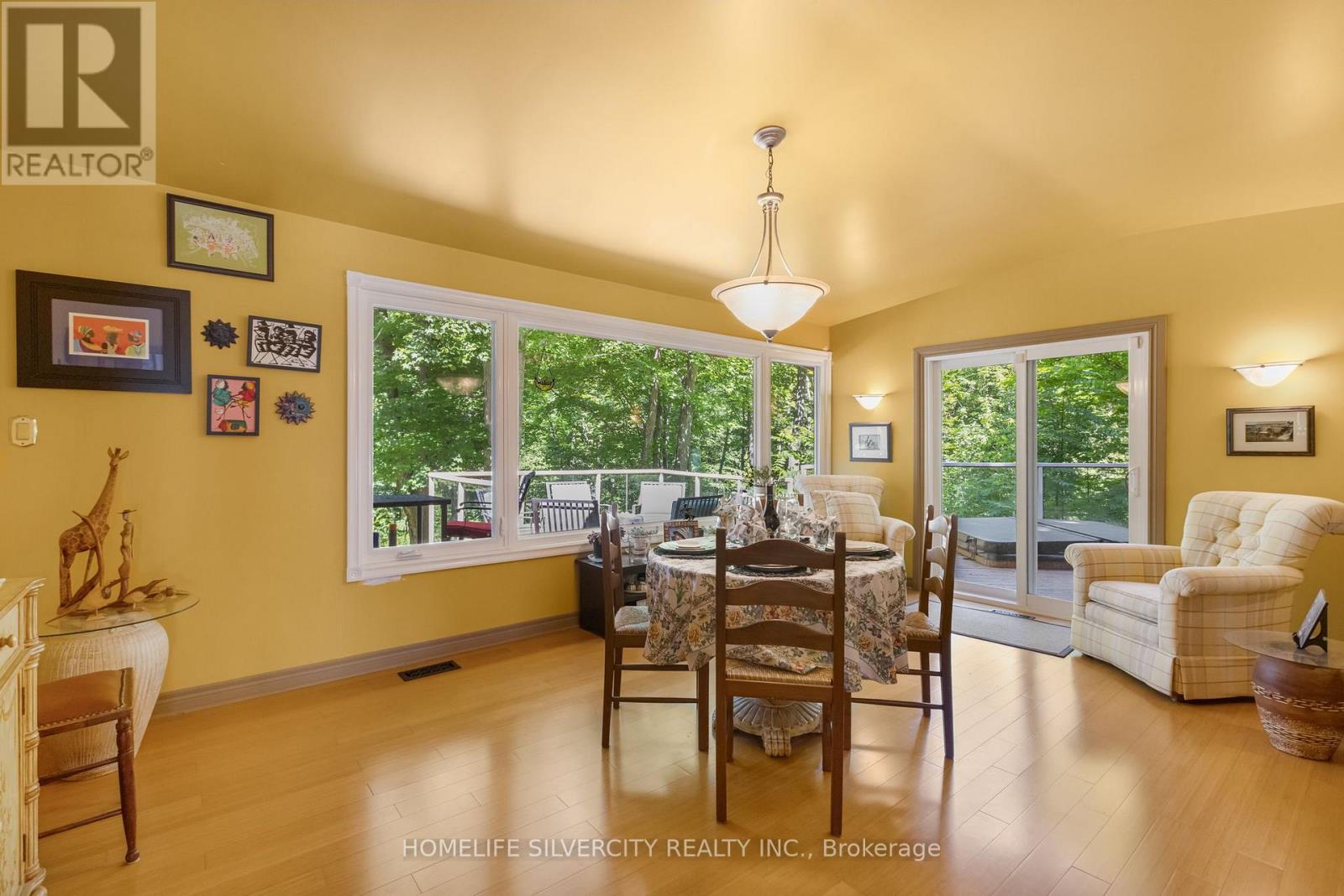 14728 Heritage Road Property Photo 5