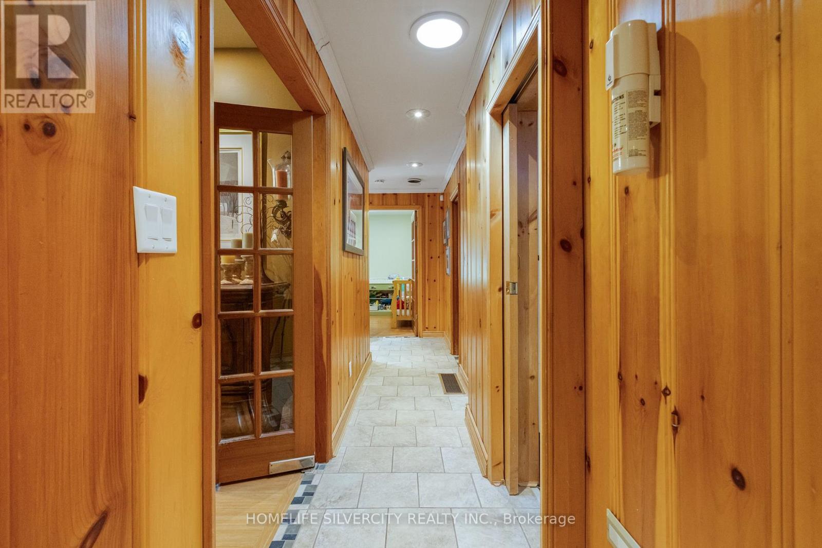 14728 Heritage Road Property Photo 13