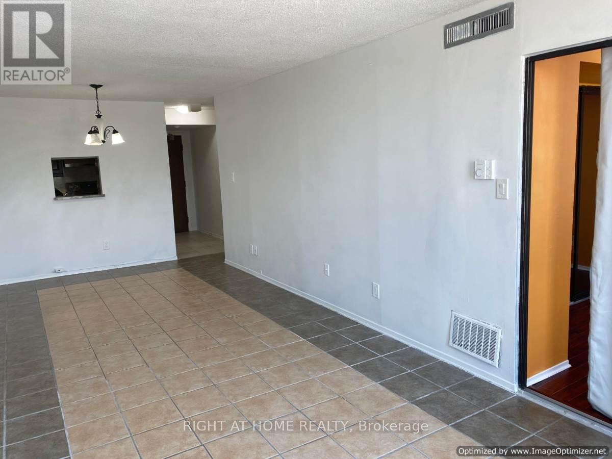 302 - 25 Agnes Street Property Photo 7