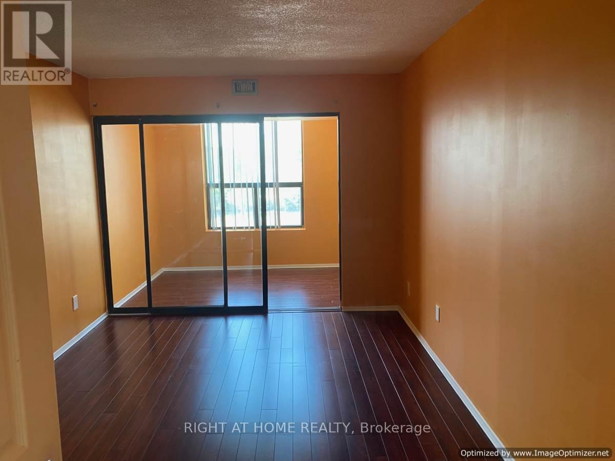 302 - 25 Agnes Street Property Photo 15